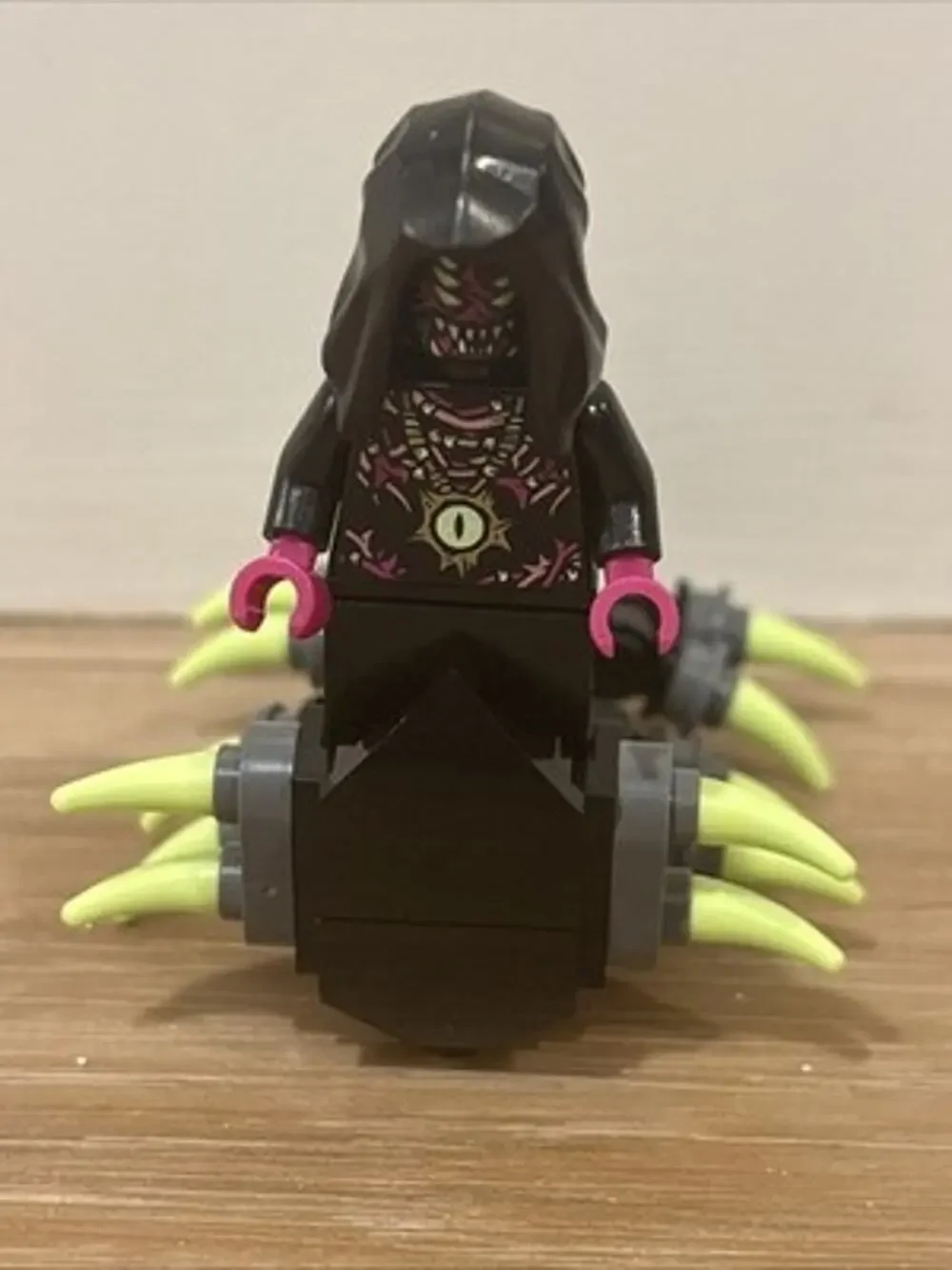Lego Dreamzzz Arika - Centipede Form Minifigure #drm115 Set #71515 Brand New